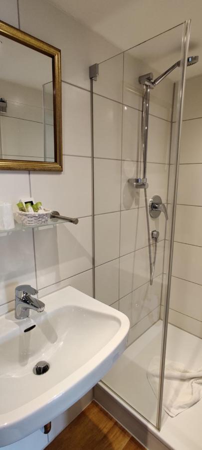 Hotel Landhaus Staufenblick Oberstaufen Bagian luar foto