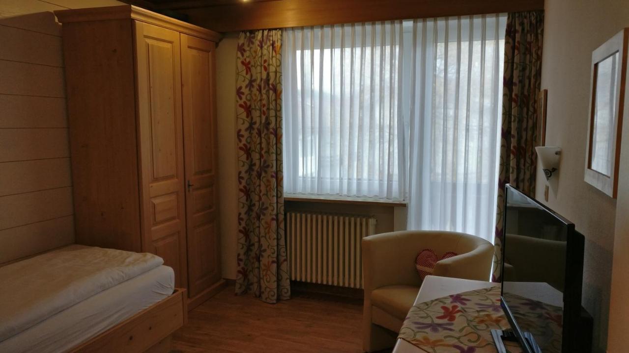 Hotel Landhaus Staufenblick Oberstaufen Bagian luar foto