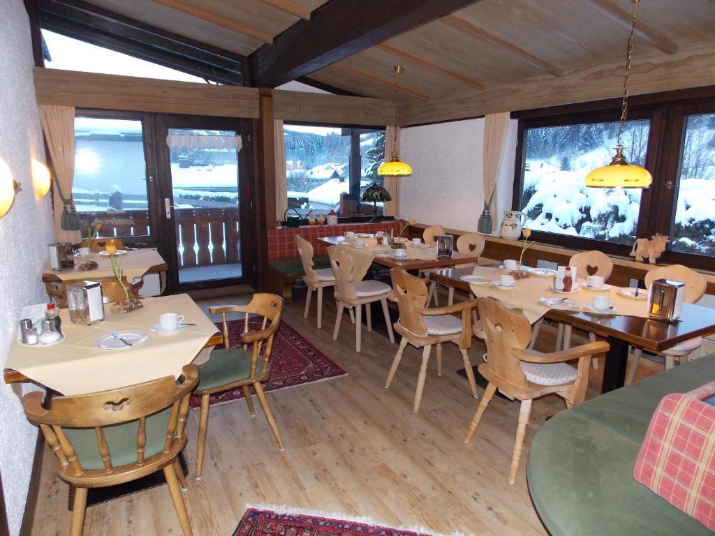 Hotel Landhaus Staufenblick Oberstaufen Bagian luar foto